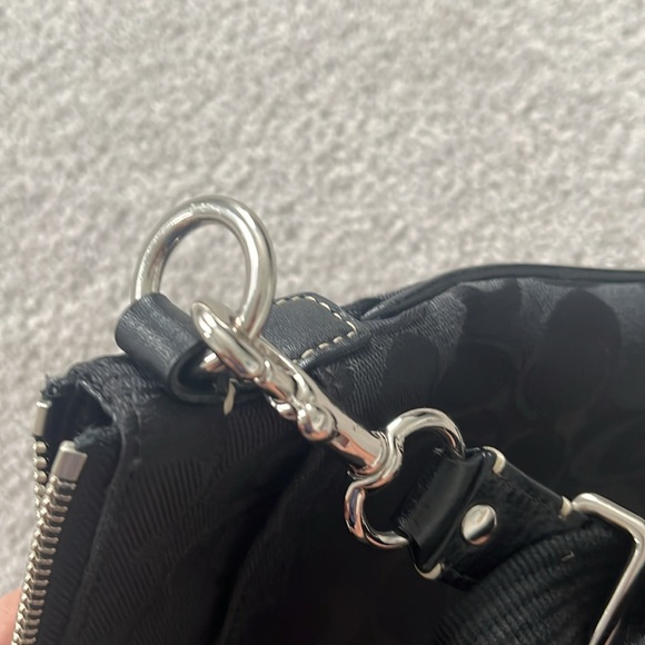 Ladies Coach Cross Body Purse - Picture 8 of 10